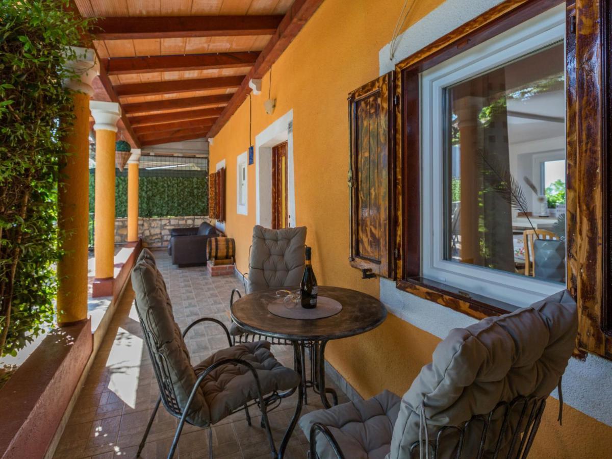 Holiday Home Villa Lucky Brtonigla Esterno foto