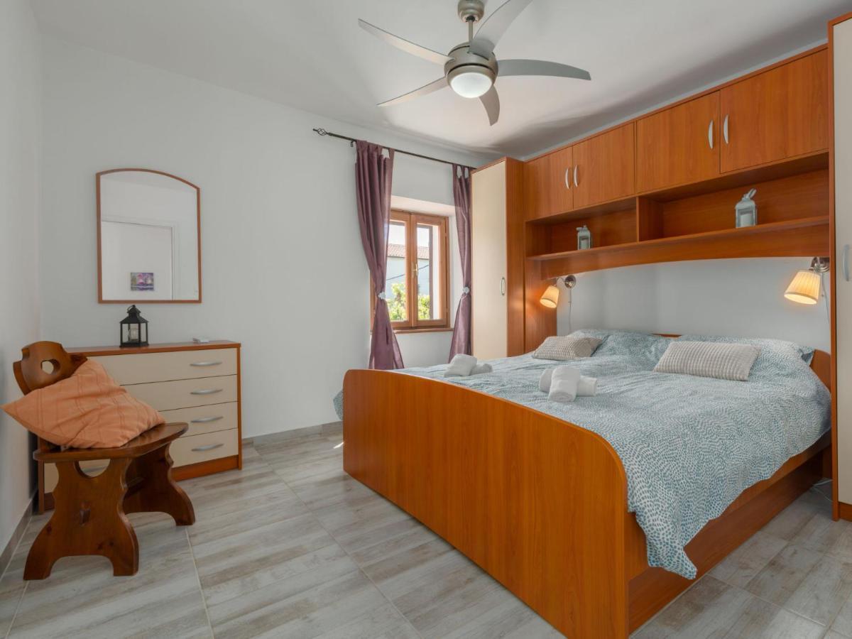 Holiday Home Villa Lucky Brtonigla Esterno foto