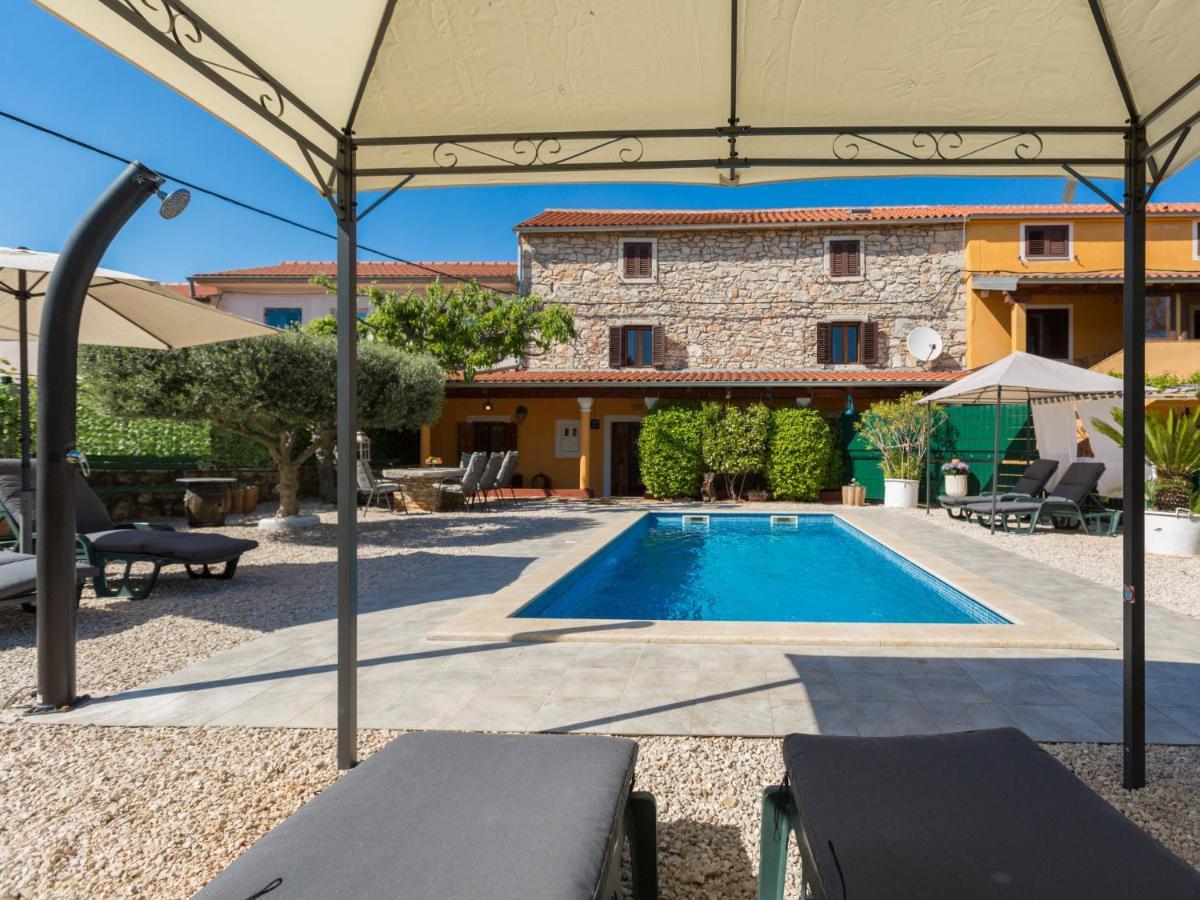 Holiday Home Villa Lucky Brtonigla Esterno foto