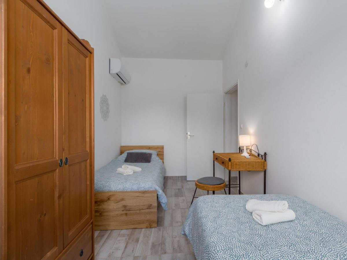 Holiday Home Villa Lucky Brtonigla Esterno foto